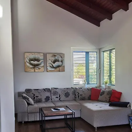 House Tena Tatil Evi *