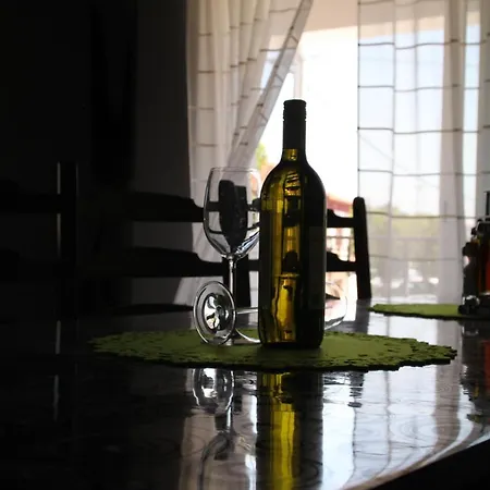 House Tena *